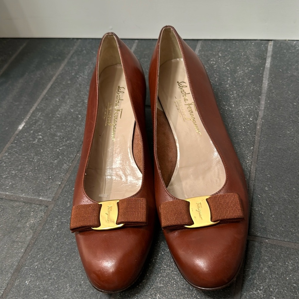Brown Salvatore Ferragamo size 11 B